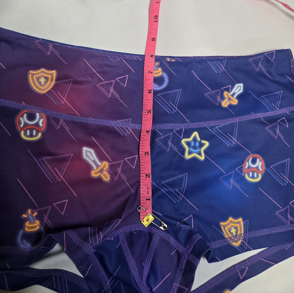 FEED ME FIGHT ME Level Up retro video game print workout shorts L - Picture 8 of 10